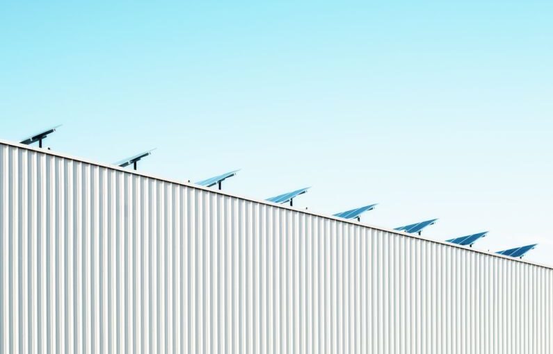 Startups Solar - parabolic antenna on white roof